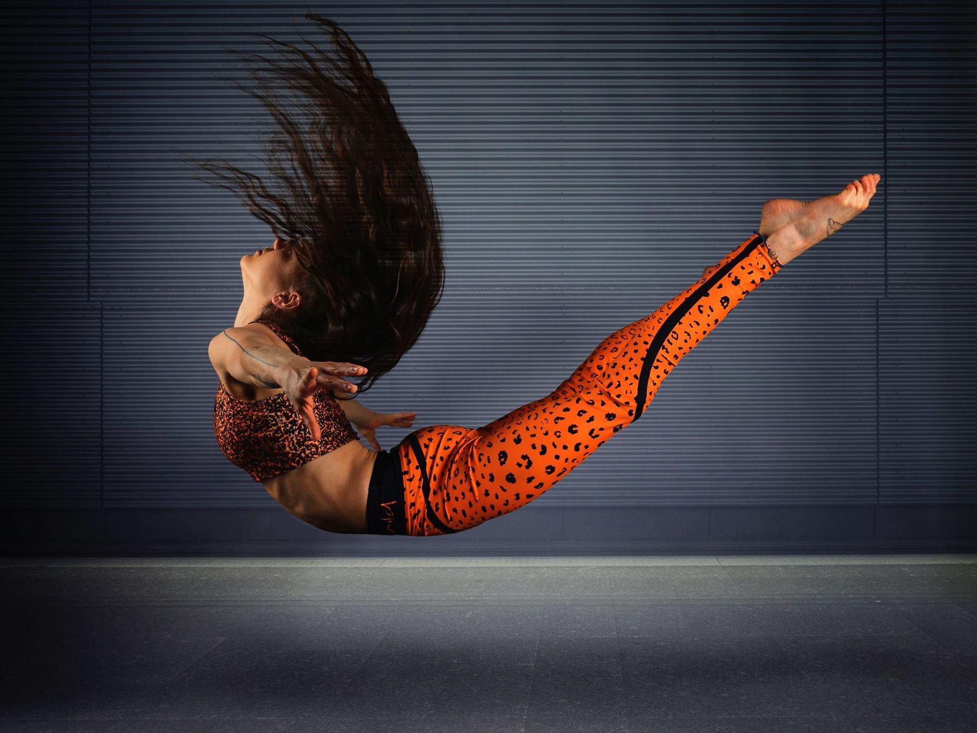 Stefanie Millinger en Sacred Lines